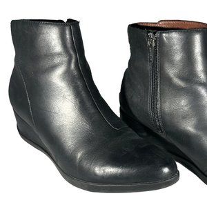 Dansko Women's Serenity Leather Waterproof Bootie Black Size 39 8.5